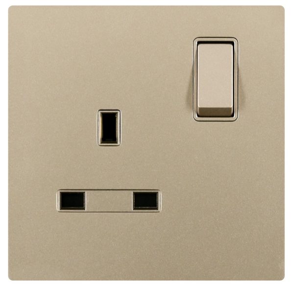 13A 1 Gang Single Pole Switched Socket Outlet